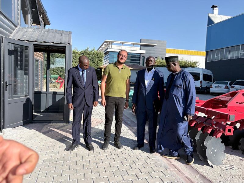 Visit to an agricultural implement manufacturer