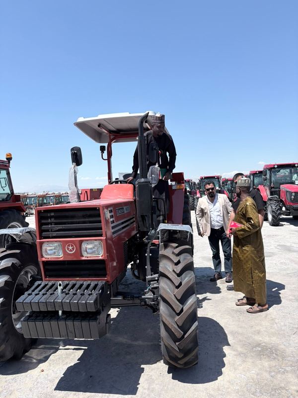 Experiencing the manufacturer’s tractor range